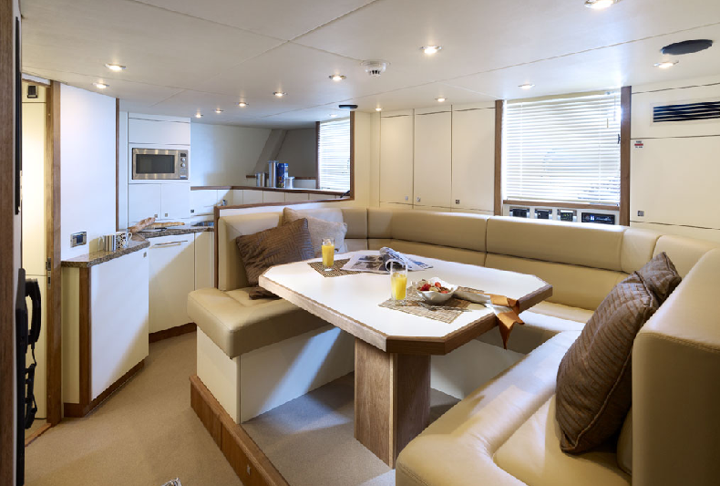 Yacht Predator 130 Sunseeker, CHARTERWORLD Luxury Superyacht Charters